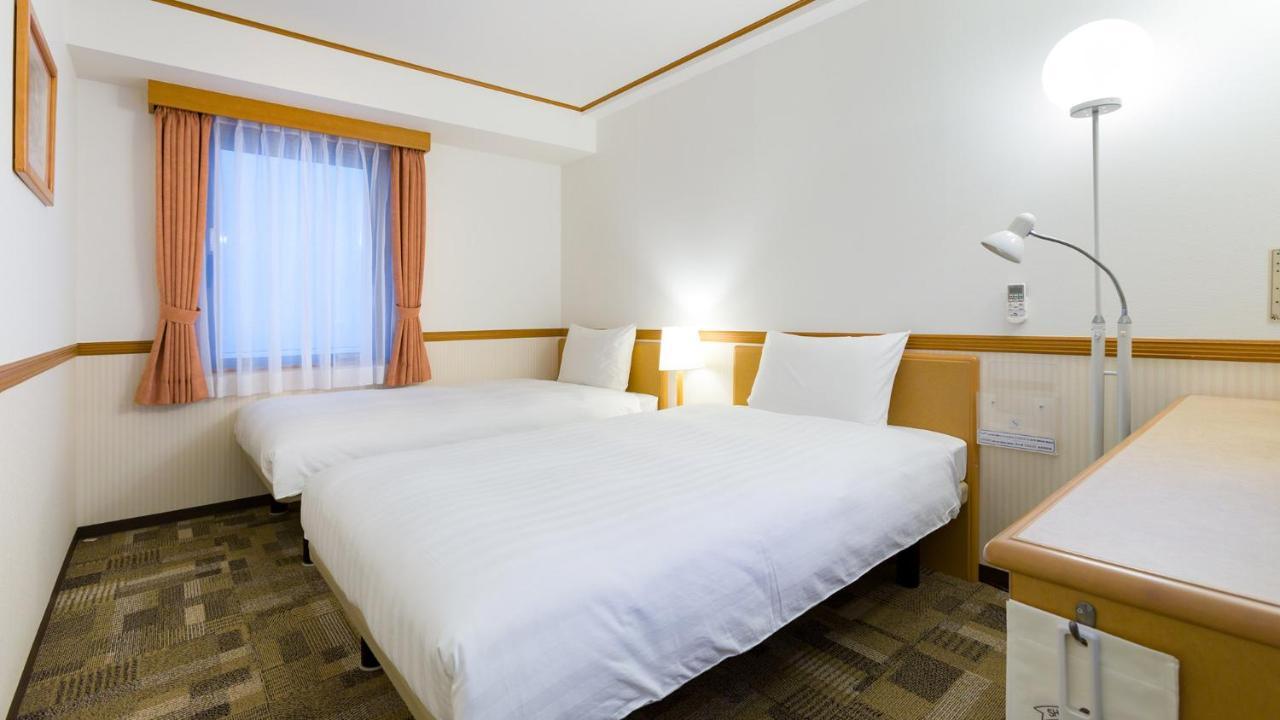 Toyoko Inn Shin-Yatsushiro Ekimae Екстер'єр фото